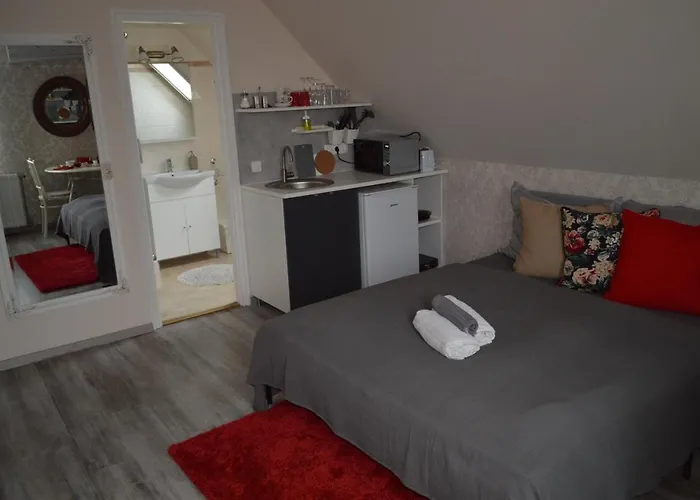 Frühstückspension Rebeka Panzio *