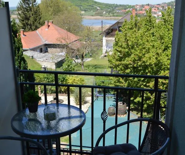 Rebeka Panzio Tihany