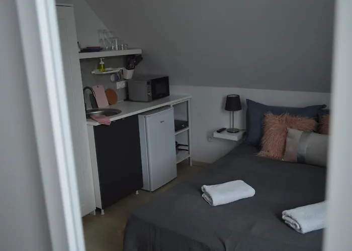 Rebeka Panzio * Tihany