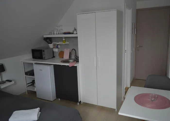 Rebeka Panzio Frühstückspension